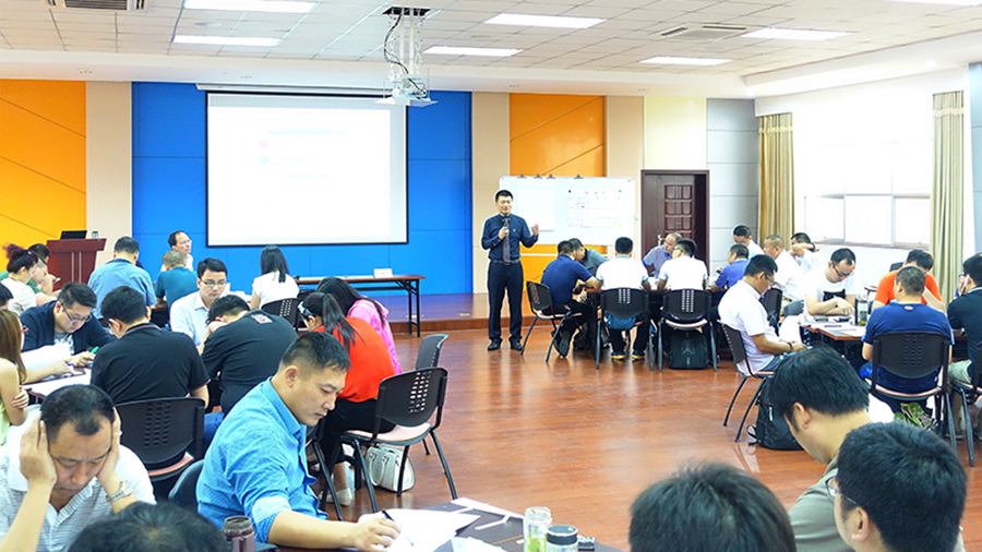 公司組織銷售管理人員開展培訓(xùn)提升管理能力